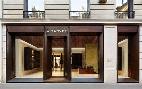 Givenchy store locator